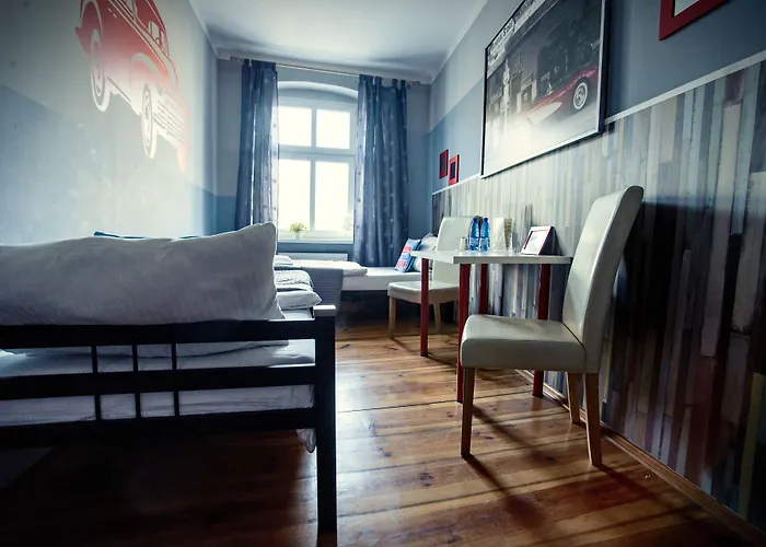Explorer B&B Old Town Rooms & Apartment #Don'T Be A Tourist, Be An Explorer!